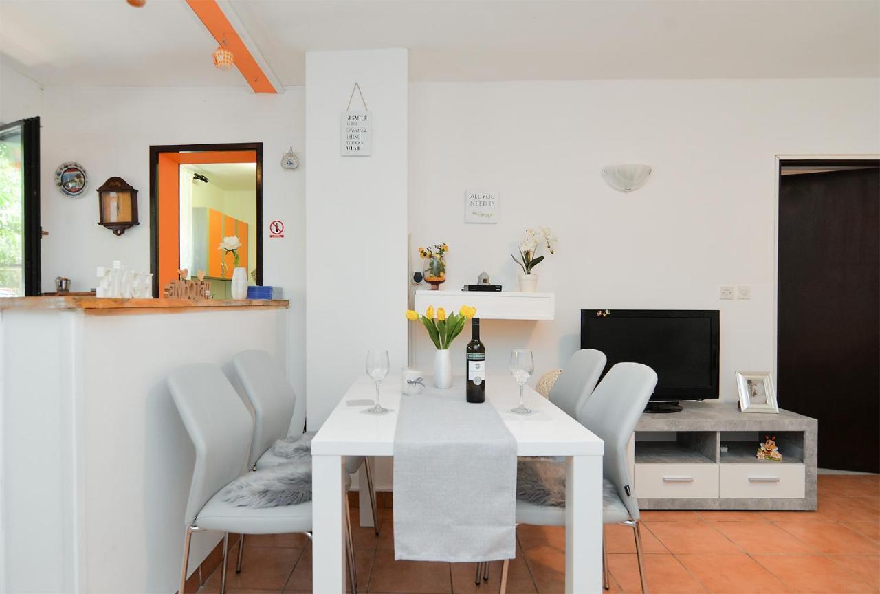 Apartment Dulijana 2042 Pula Luaran gambar